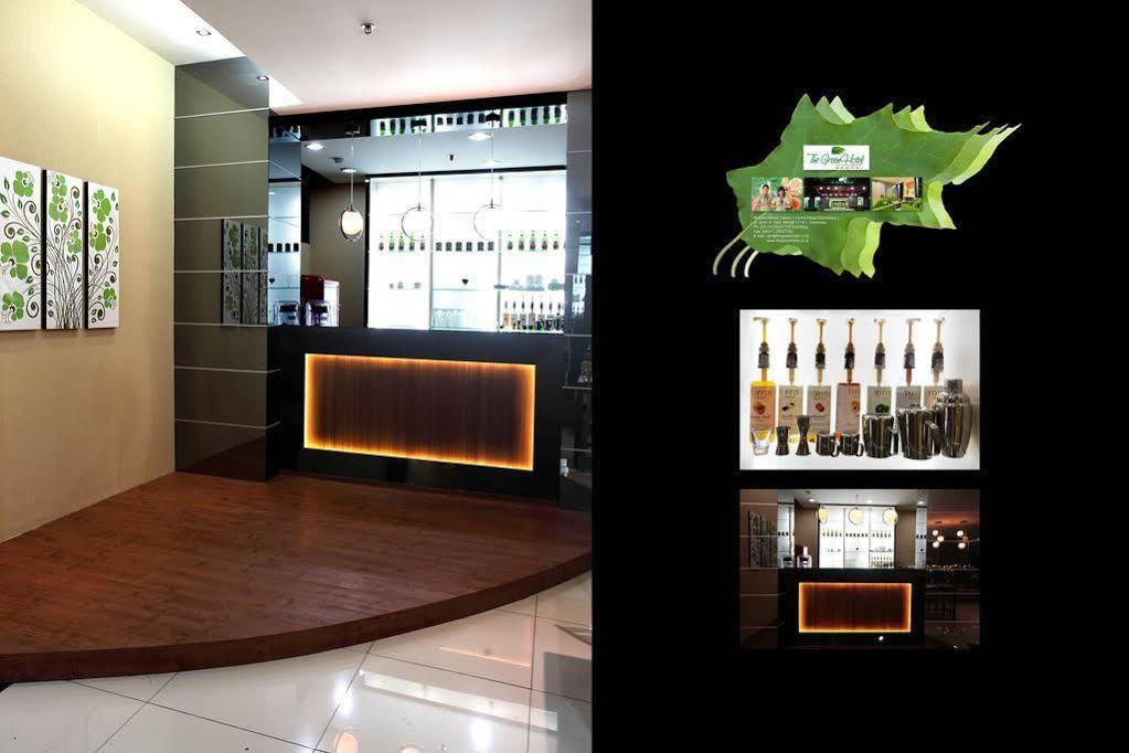 Sans Hotel Green Bekasi By Reddoorz Экстерьер фото