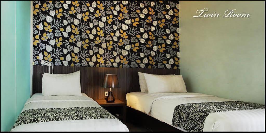 Sans Hotel Green Bekasi By Reddoorz Экстерьер фото